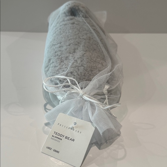 NWT Pottery Barn Teddy Bear Soft Bedroom Unisex Slippers - Size L - Picture 7 of 8